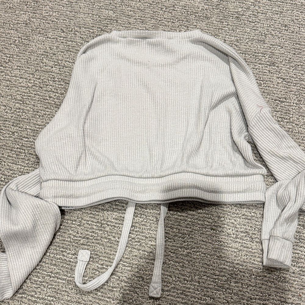Gymshark Light Gray Ribbed Sweater - Picture 5 of 5